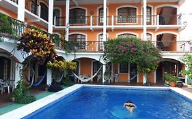 Don Luis Hostal - Sucursal Galeana - Tecolutla